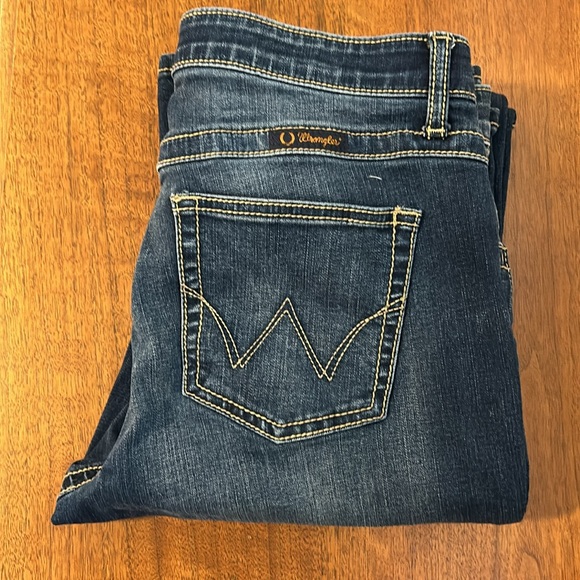 Wrangler Q-Baby Medium/Dark Wash bootcut - Picture 5 of 5